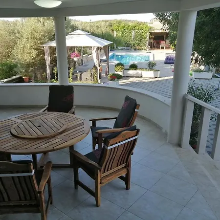 Apartment Bozi - With Pool Rogoznica (Sibenik-Knin)