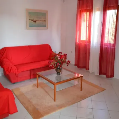 Bozi - With Pool Apartment
