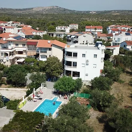 Apartment Bozi - With Pool *
